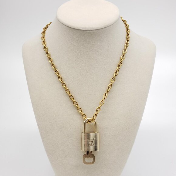 Authentic Louis Vuitton Gold Lock w/ Unbranded Stainless Steel Chain - Picture 7 of 7